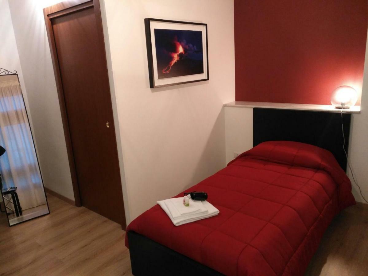 Tosca B&B 카타니아 외부 사진